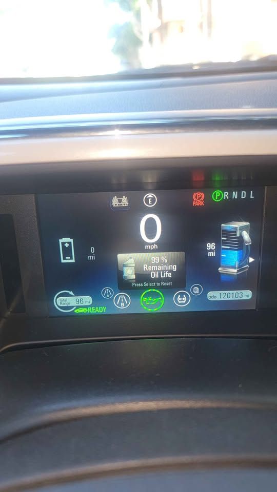 Used 2013 Chevrolet Volt FWD image 5
