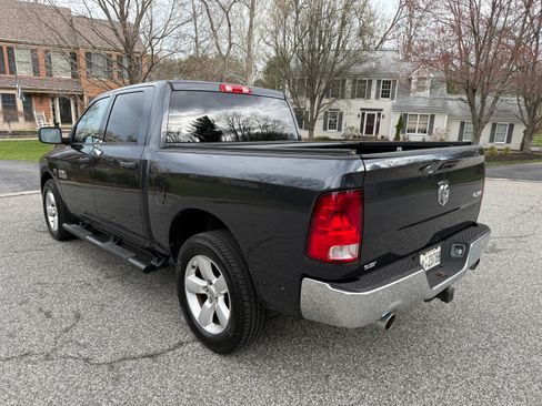 Used 2014 RAM 1500 Express image 5