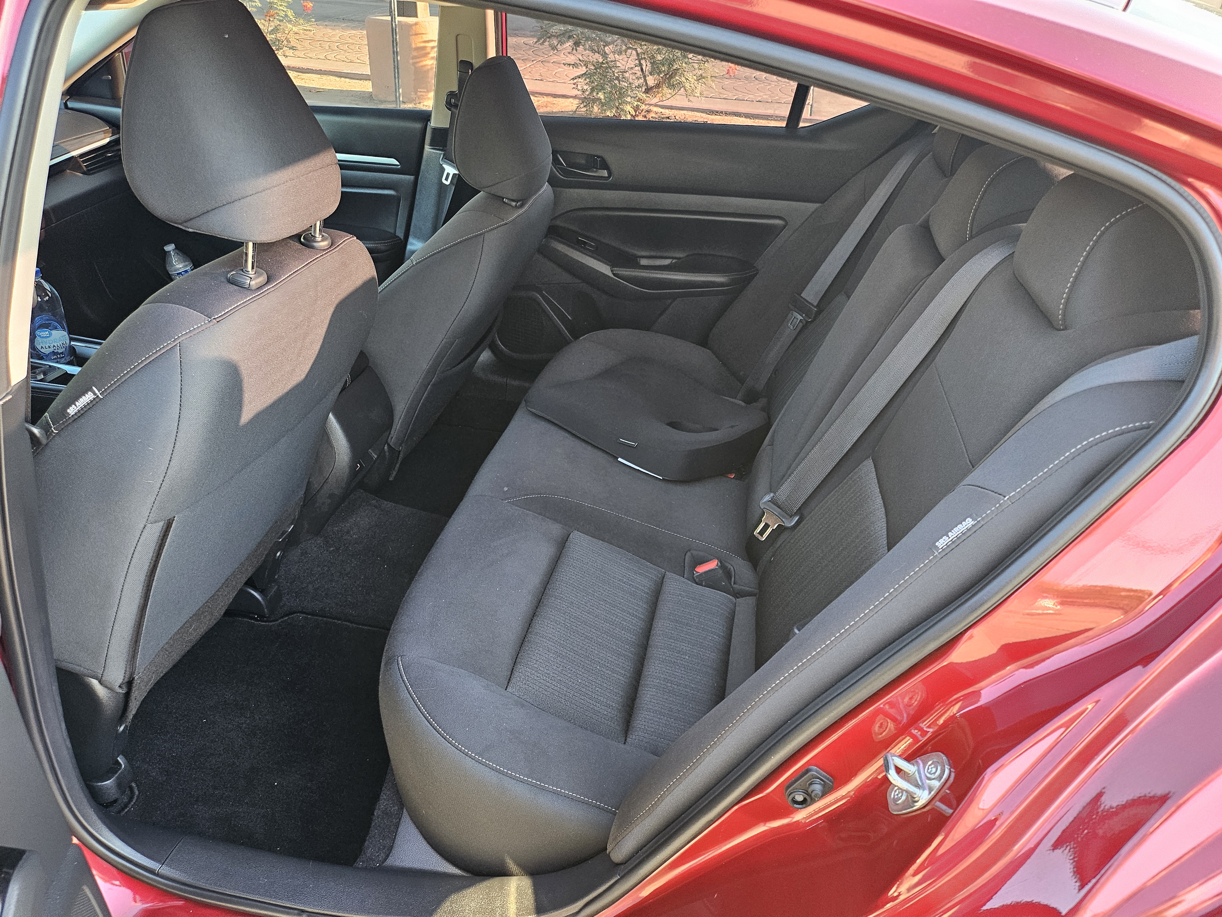 Used 2023 Nissan Altima 2.5 SV FWD image 8
