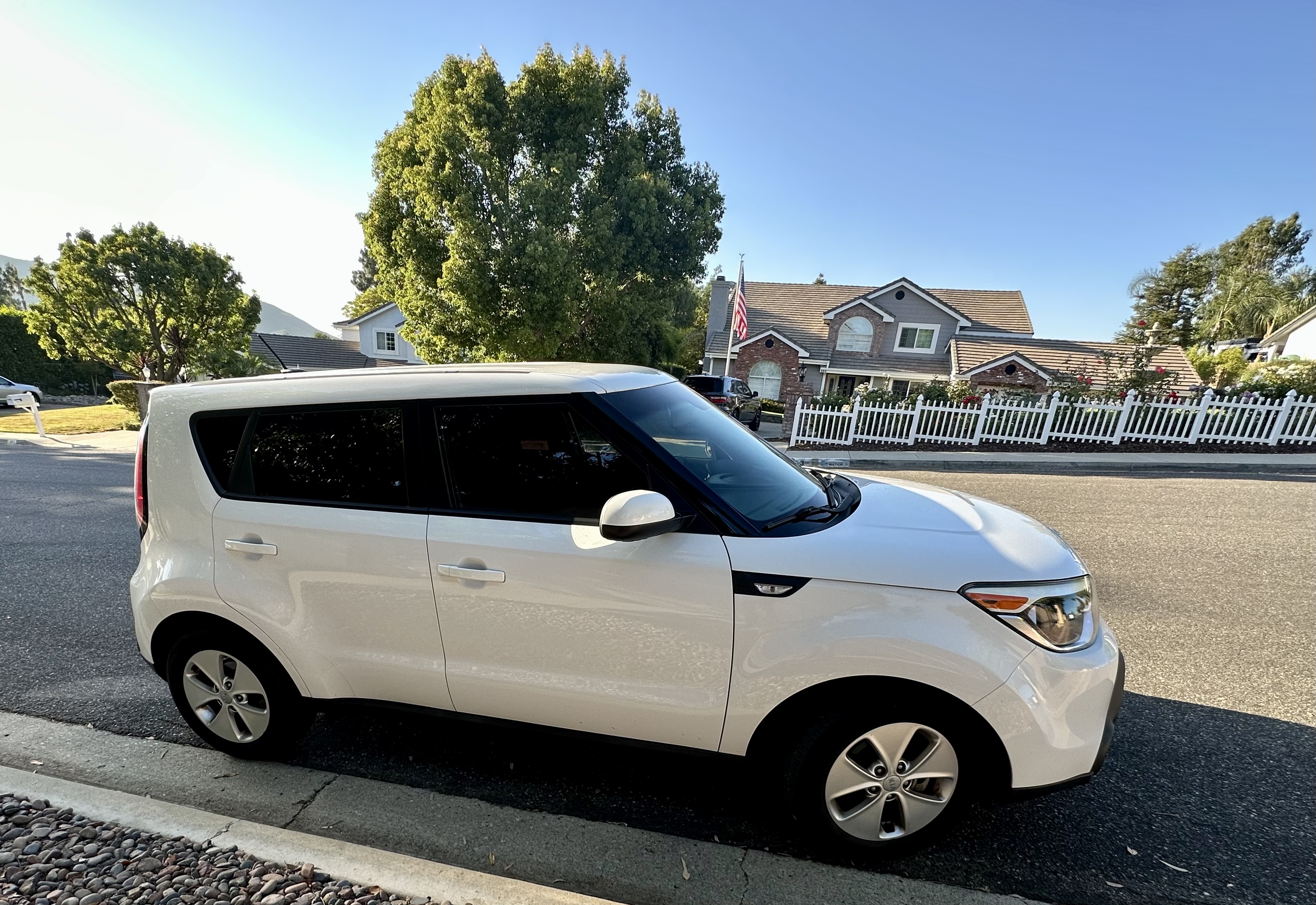 Used 2014 Kia Soul FWD image 4