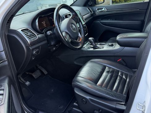 Used 2019 Jeep Grand Cherokee Limited X AWD/4WD image 9
