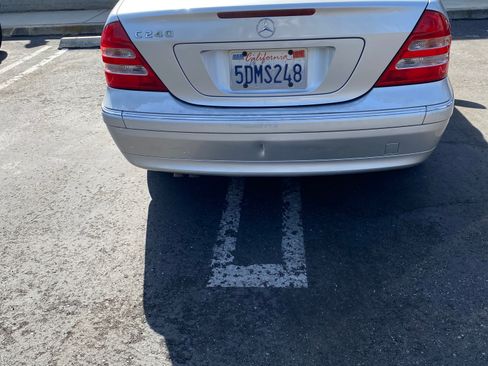 Used 2003 Mercedes-Benz C 240 Sedan image 4