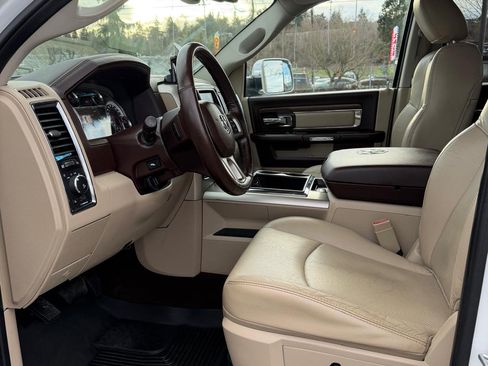 Used 2015 RAM 1500 Laramie w/ Convenience Group image 11