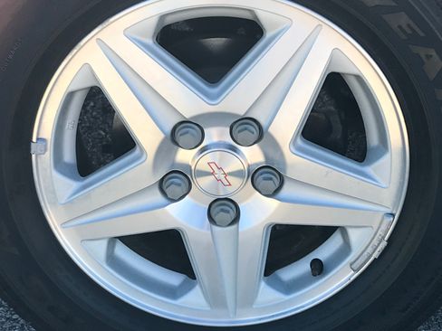 Used 2002 Chevrolet Monte Carlo SS w/ Pace Car Replica Pkg image 32