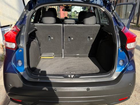 Used 2020 Nissan Kicks SV FWD image 23