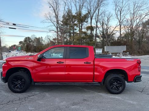 Used 2020 Chevrolet Silverado 1500 LT Trail Boss w/ Convenience Package image 2