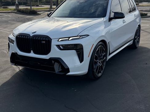 Used 2025 BMW X7 M60i AWD/4WD image 1