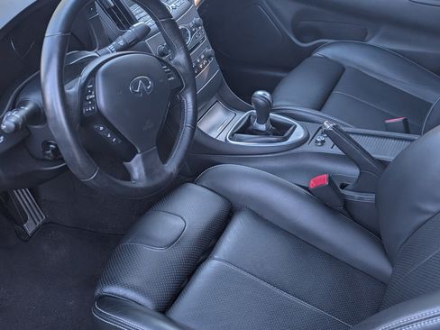 Used 2010 INFINITI G37 Sport w/ Navigation Pkg image 5