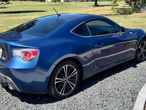Used 2013 Scion FR-S RWD image 4