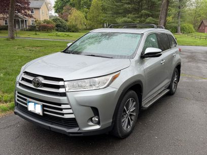 Used 2017 Toyota Highlander XLE