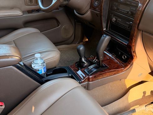 Used 1999 Toyota 4Runner Limited image 22