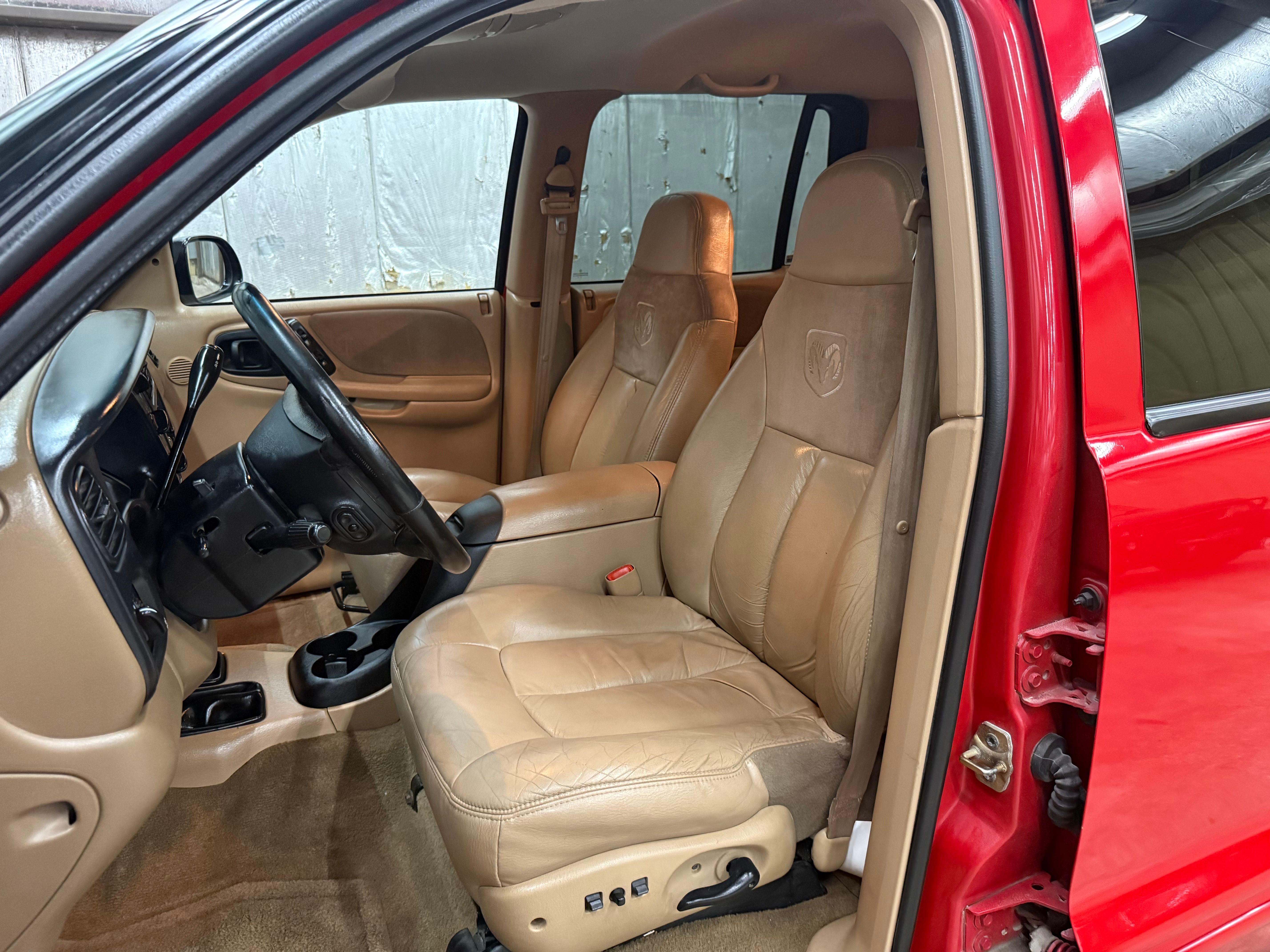 Used 1999 Dodge Durango 4WD image 23