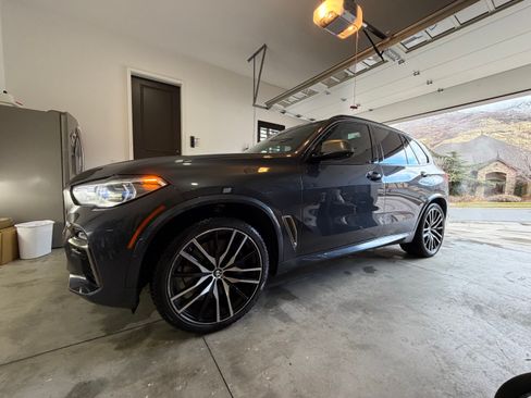 Used 2020 BMW X5 M50i w/ Executive Package image 10