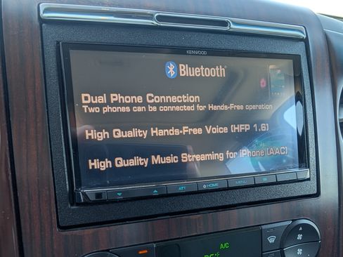 Used 2006 Lincoln Mark LT 4x4 image 23