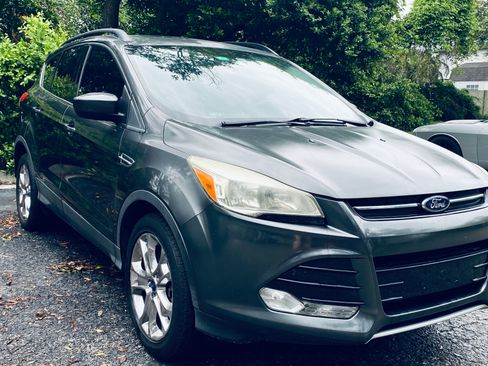 Used 2015 Ford Escape SE w/ Equipment Group 201A AWD/4WD image 4