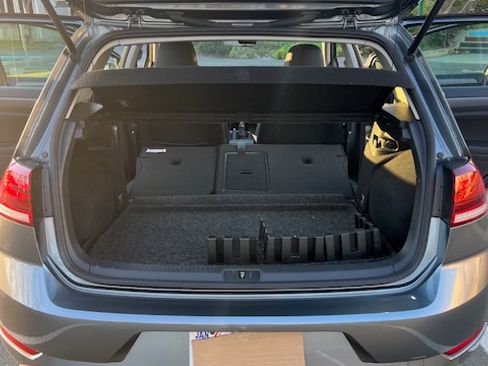 Used 2019 Volkswagen Golf SE w/ Driver Assistance Package image 25