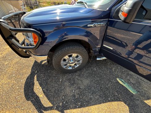 Used 2012 Ford F150 XLT w/ XLT Chrome Pkg image 8