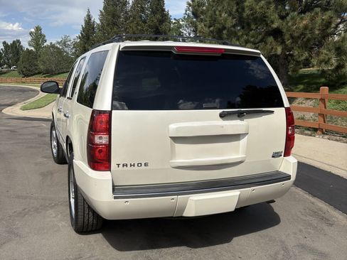 Used 2013 Chevrolet Tahoe LTZ AWD/4WD image 2