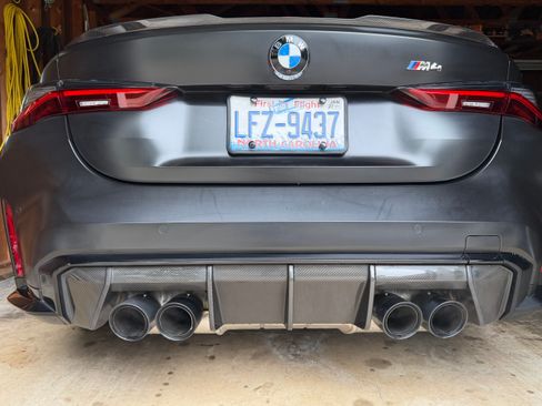 Used 2021 BMW M4 Coupe w/ M Carbon Exterior Package RWD image 31
