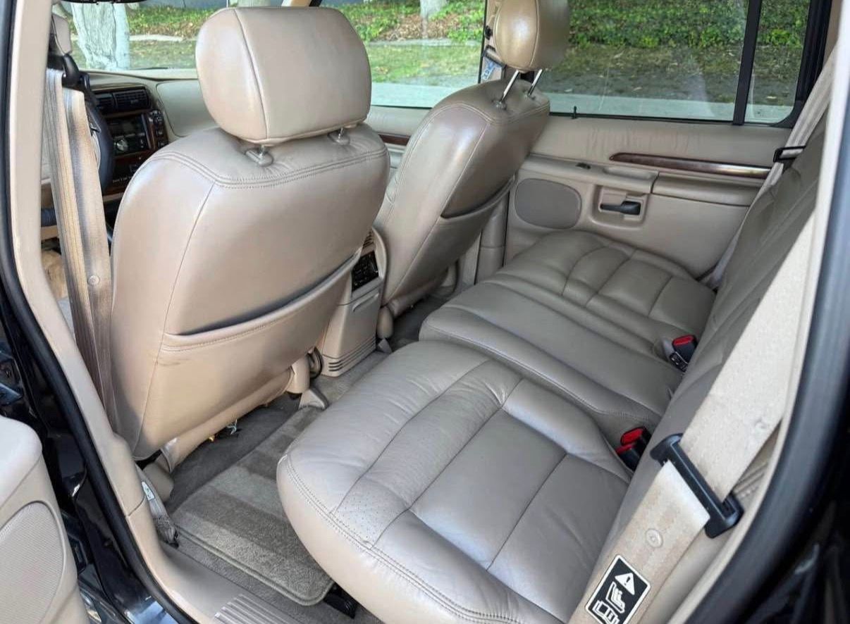 Used 2000 Ford Explorer Limited RWD image 20