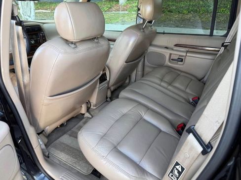 Used 2000 Ford Explorer Limited RWD image 20