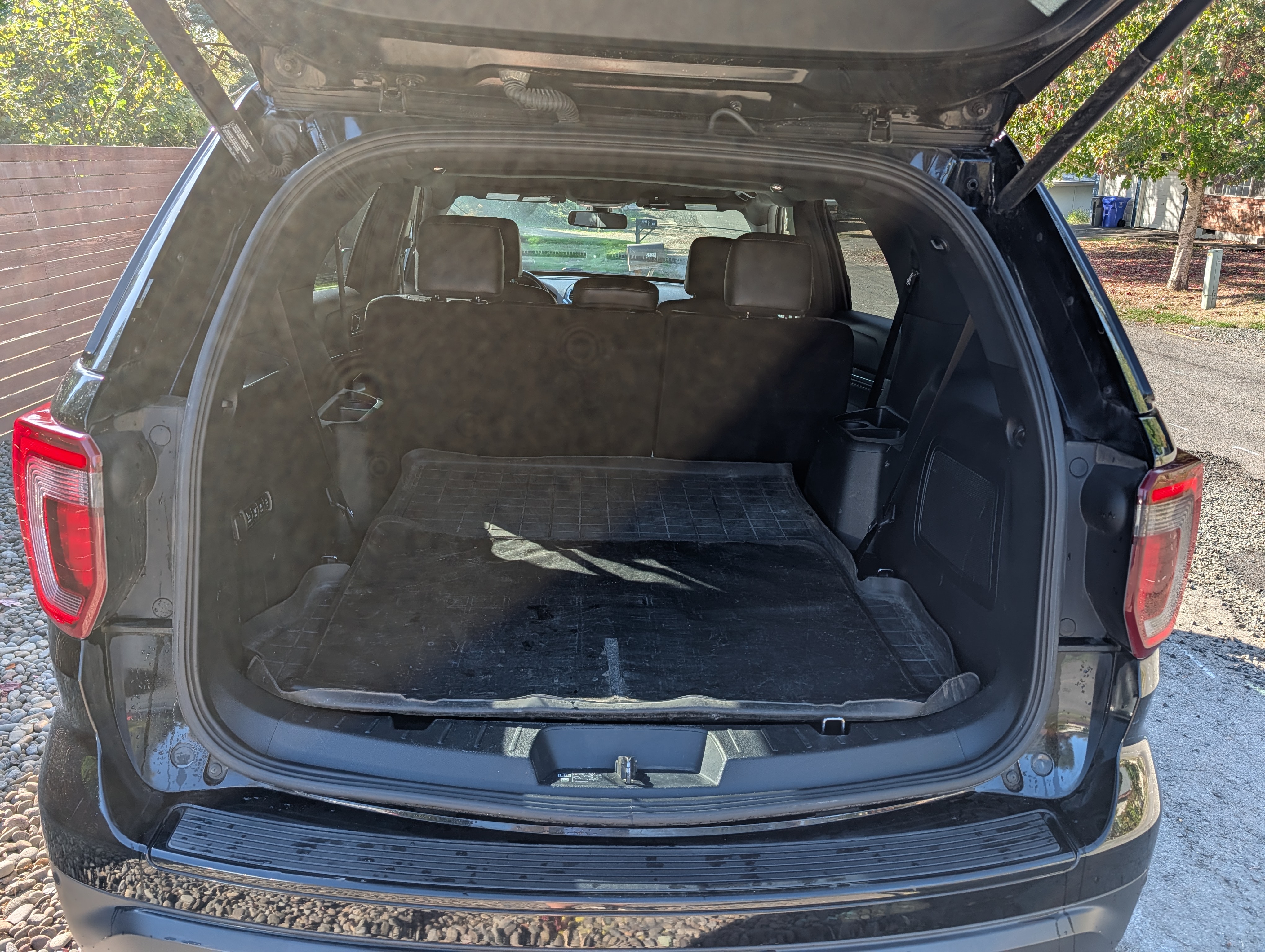 Used 2018 Ford Explorer Sport w/ Equipment Group 401A AWD/4WD image 6