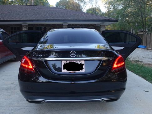 Used 2021 Mercedes-Benz C 300 Sedan image 9