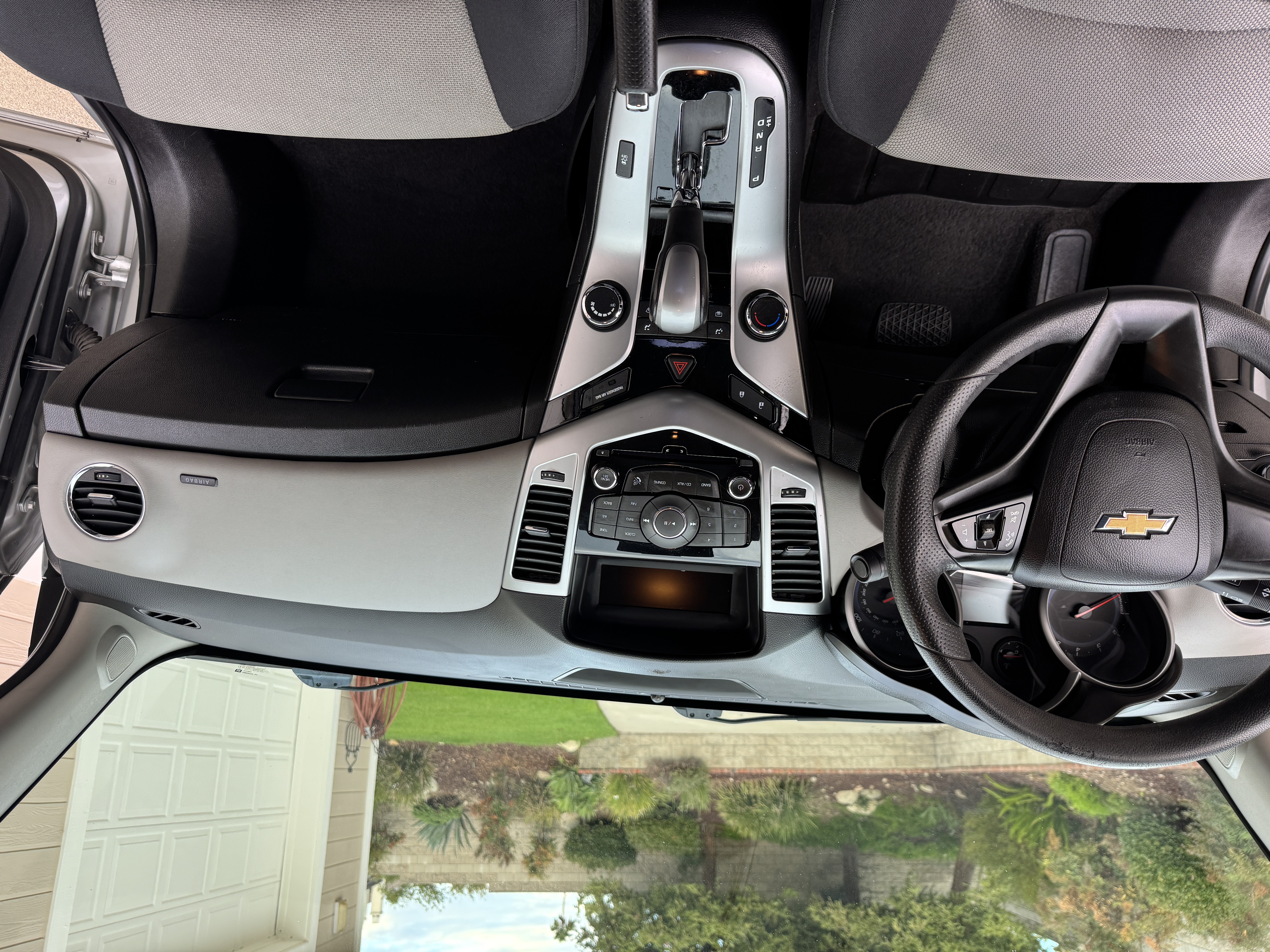 Used 2014 Chevrolet Cruze LS FWD image 15