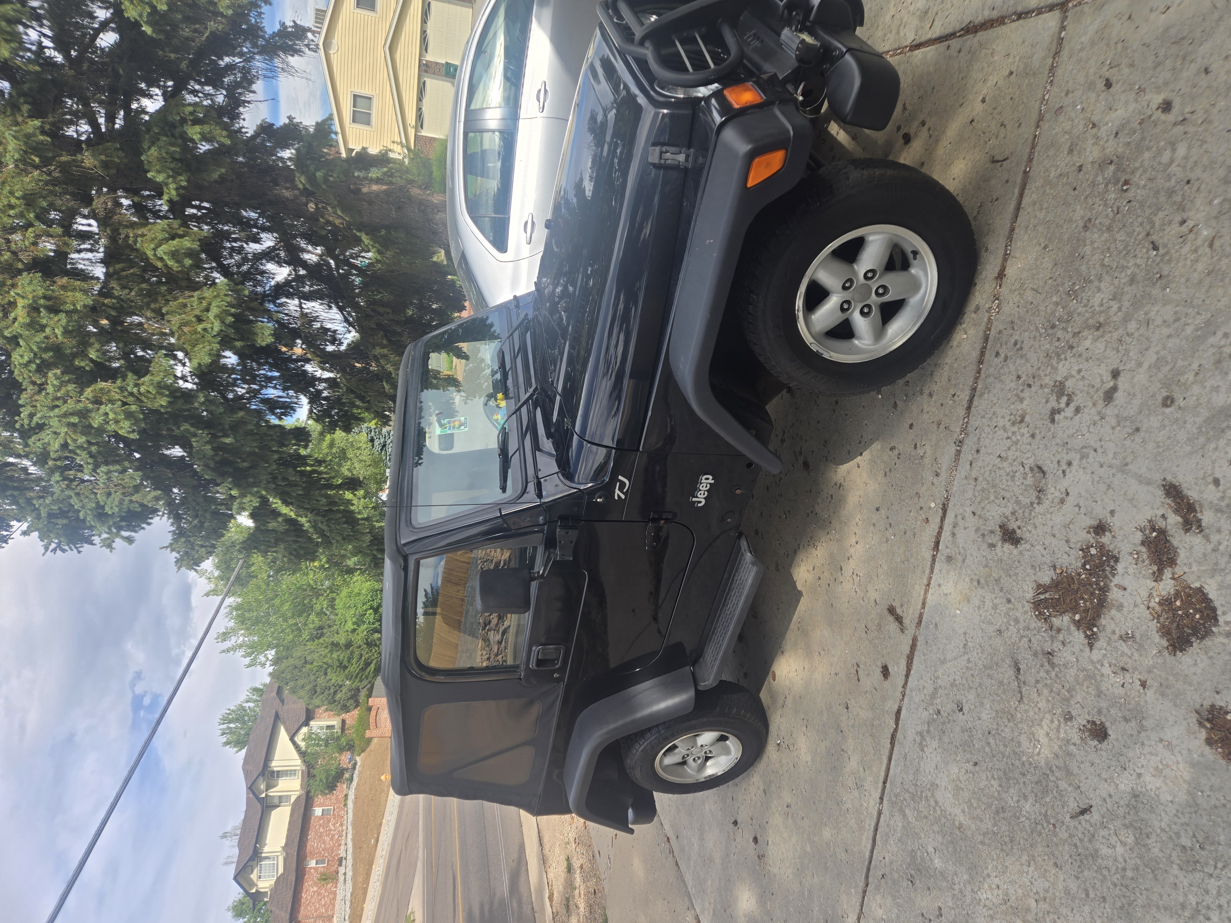 Used 1999 Jeep Wrangler SE AWD/4WD image 2