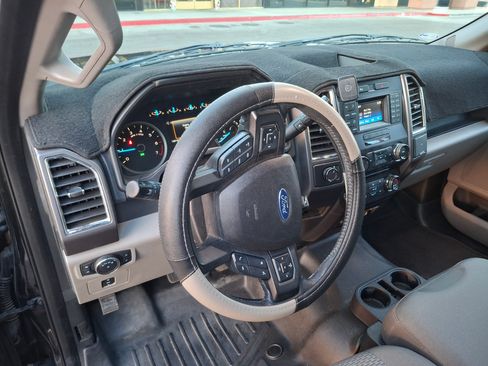 Used 2015 Ford F150 XLT w/ Equipment Group 301A Mid image 12