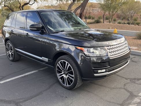 Used 2014 Land Rover Range Rover Supercharged image 4