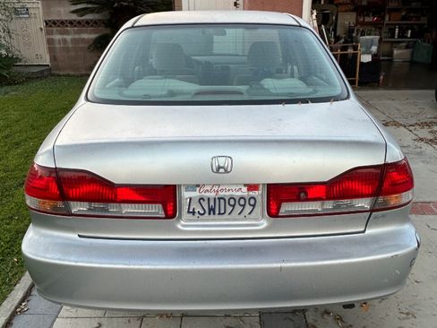 Used 2001 Honda Accord LX image 2