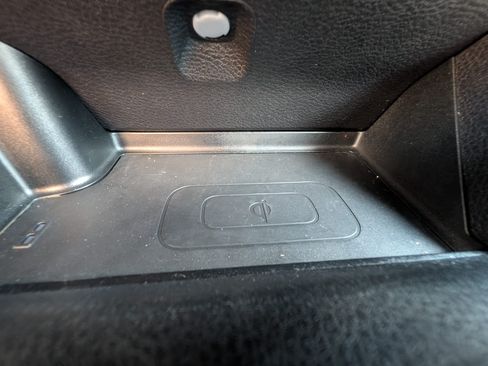 Used 2022 Toyota Tacoma TRD Off-Road AWD/4WD image 22