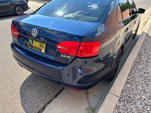 Used 2012 Volkswagen Jetta SE FWD image 8