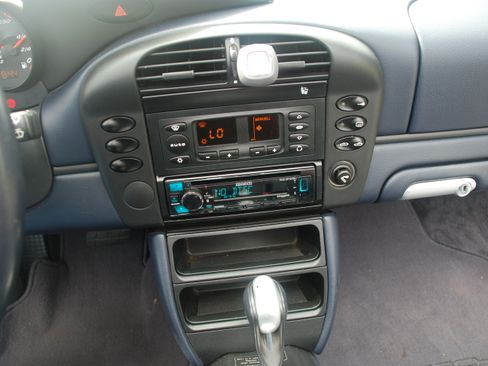 Used 2004 Porsche Boxster RWD image 15