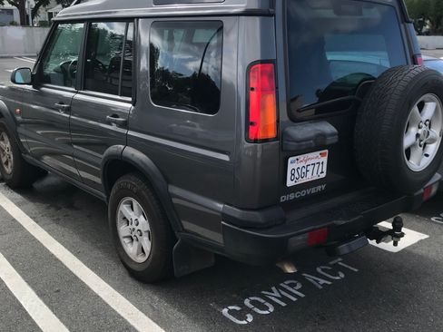 Used 2003 Land Rover Discovery S image 9