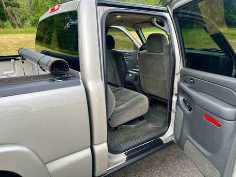 Used 2004 Chevrolet Silverado 1500 4x4 Crew Cab w/ Z71 Convenience Package 1 image 11