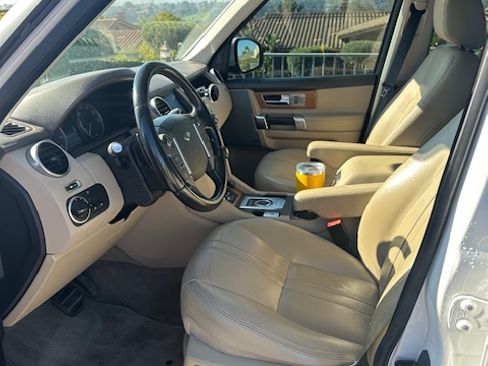 Used 2016 Land Rover LR4 HSE Silver Edition image 10