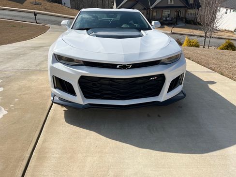 Used 2023 Chevrolet Camaro ZL1 image 8
