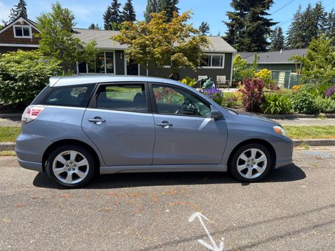 Used 2006 Toyota Matrix XRS FWD image 1