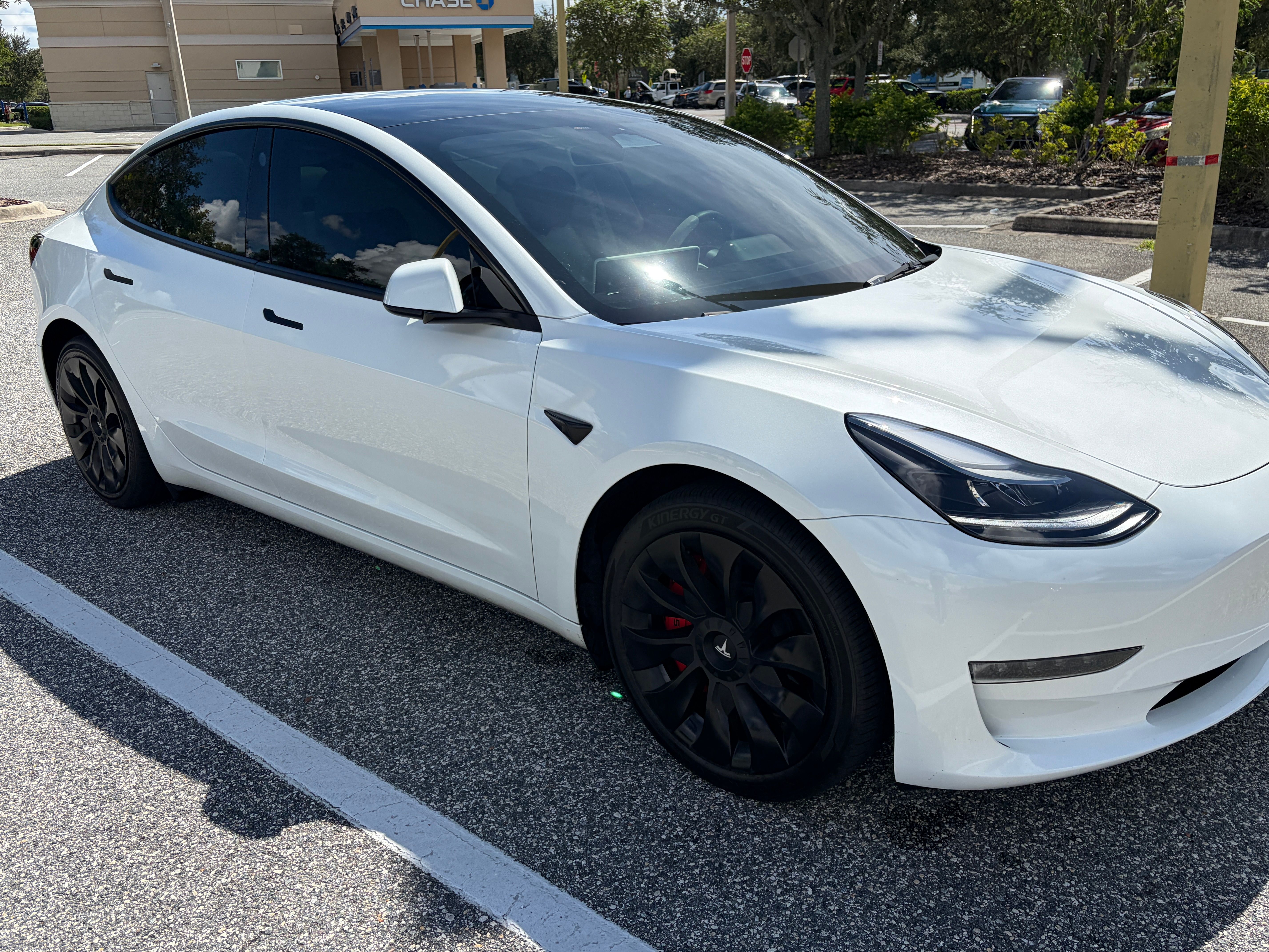 Used 2023 Tesla Model 3 Standard Range RWD image 5