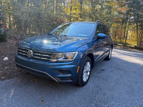 Used 2018 Volkswagen Tiguan SE image 13