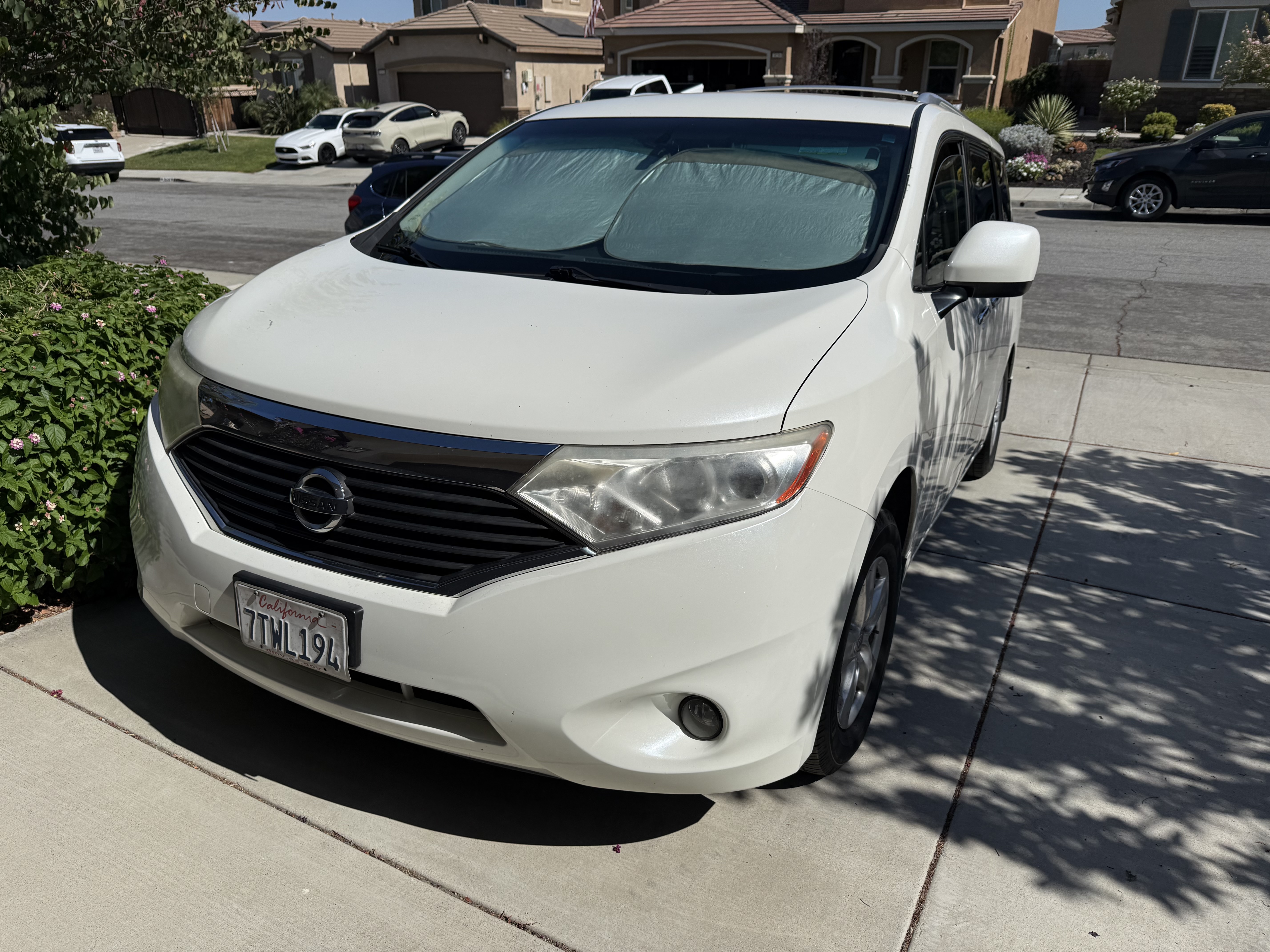 Used 2015 Nissan Quest SV FWD image 1