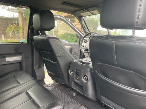 Used 2015 Ford F250 Lariat w/ Lariat Ultimate Package AWD/4WD image 12