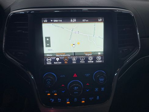 Used 2018 Jeep Grand Cherokee Limited RWD image 21