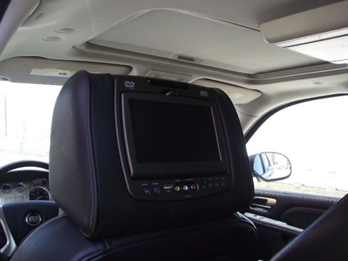 Used 2012 Cadillac Escalade Platinum image 11