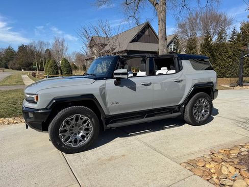 Used 2025 GMC Hummer EV 3X image 4