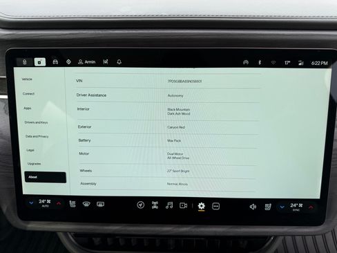Used 2025 Rivian R1S Adventure AWD/4WD image 31