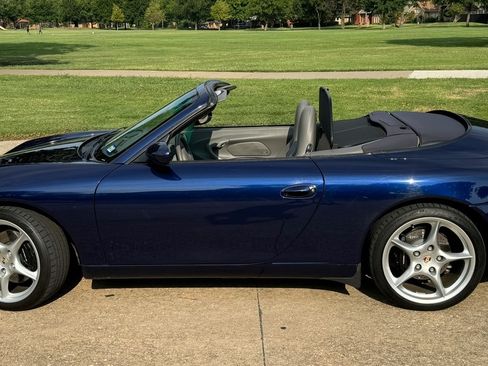 Used 2002 Porsche 911 Cabriolet image 1
