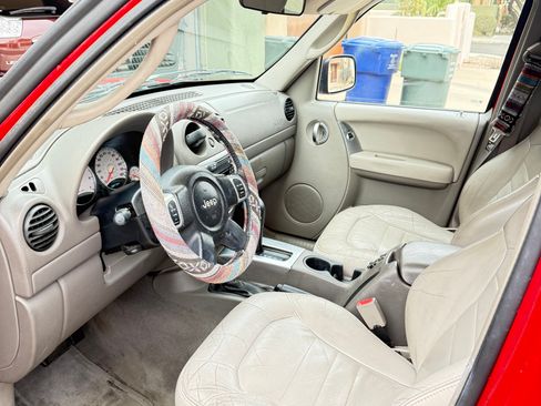 Used 2002 Jeep Liberty Limited image 6